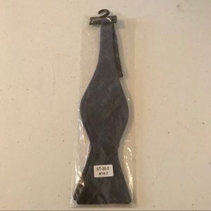 DIBI Denim Blue Bow Tie (NWOT)